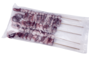 Щупальца кальмара гигантского на шпажке IQF, 500 г